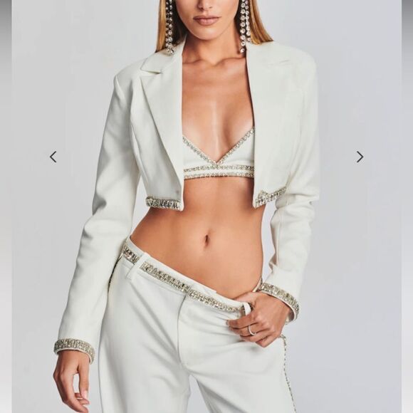 CARRIE BRA AND JESSA PANT
Retrofête - Picture 3 of 10